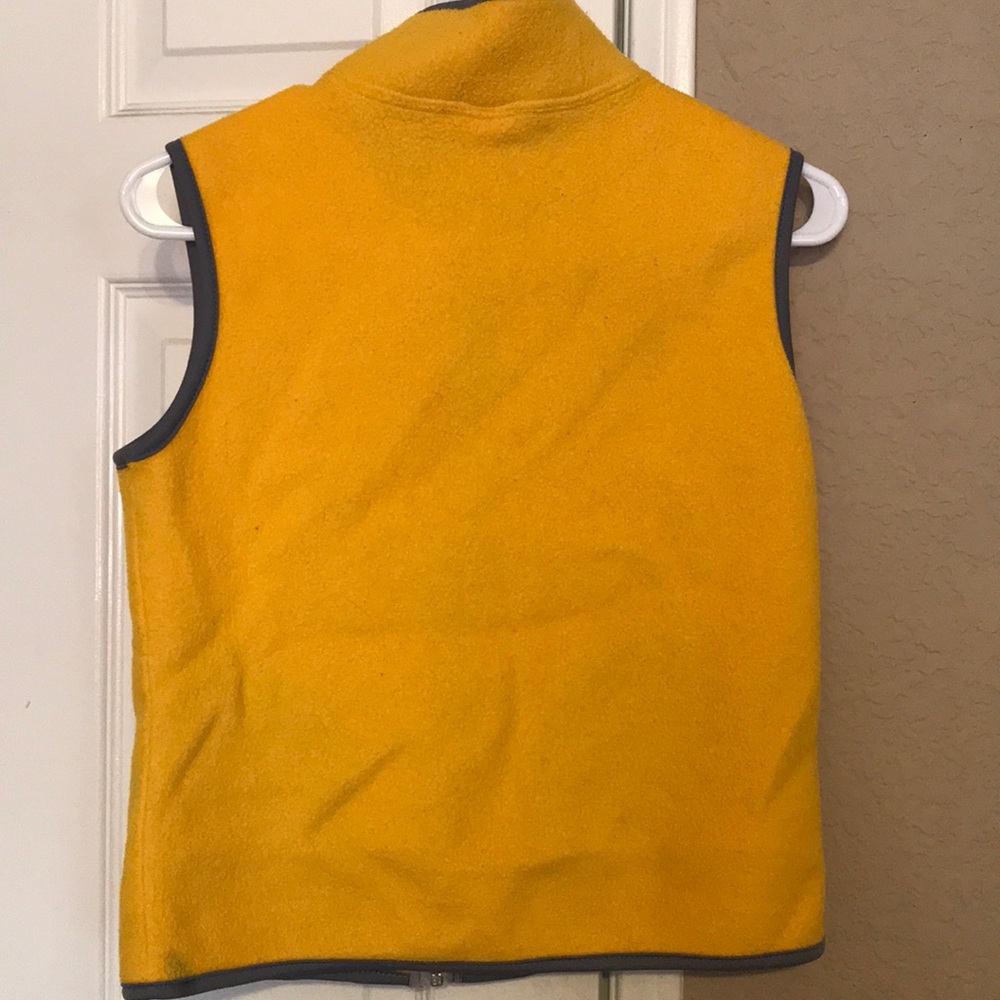 Vest - Picture 2 of 6